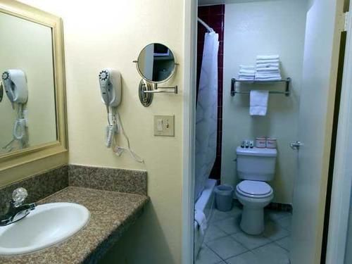 Best Inn & Suites Buena Park Exterior photo